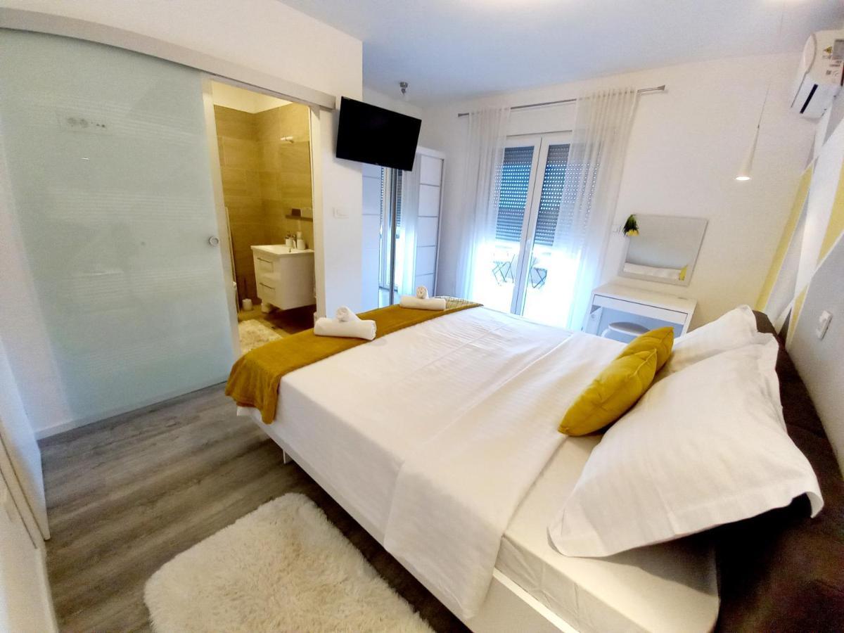 Villa Tia With Heated Pool & Jacuzzi Murvica  Экстерьер фото