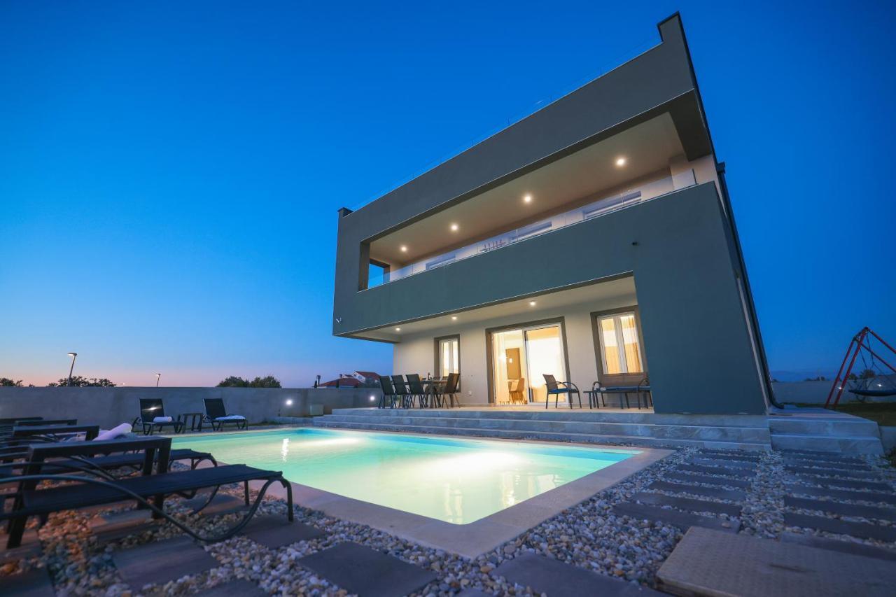 Villa Tia With Heated Pool & Jacuzzi Murvica  Экстерьер фото