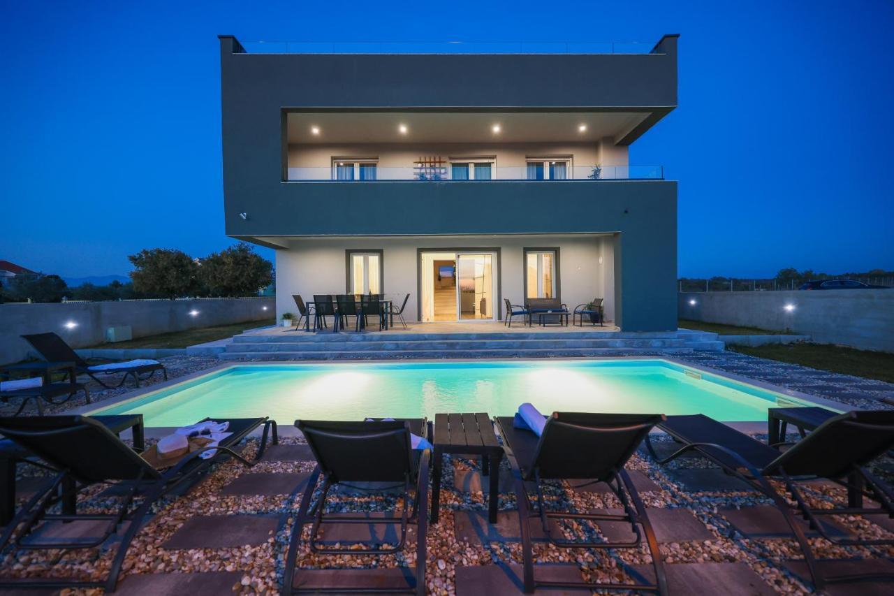 Villa Tia With Heated Pool & Jacuzzi Murvica  Экстерьер фото