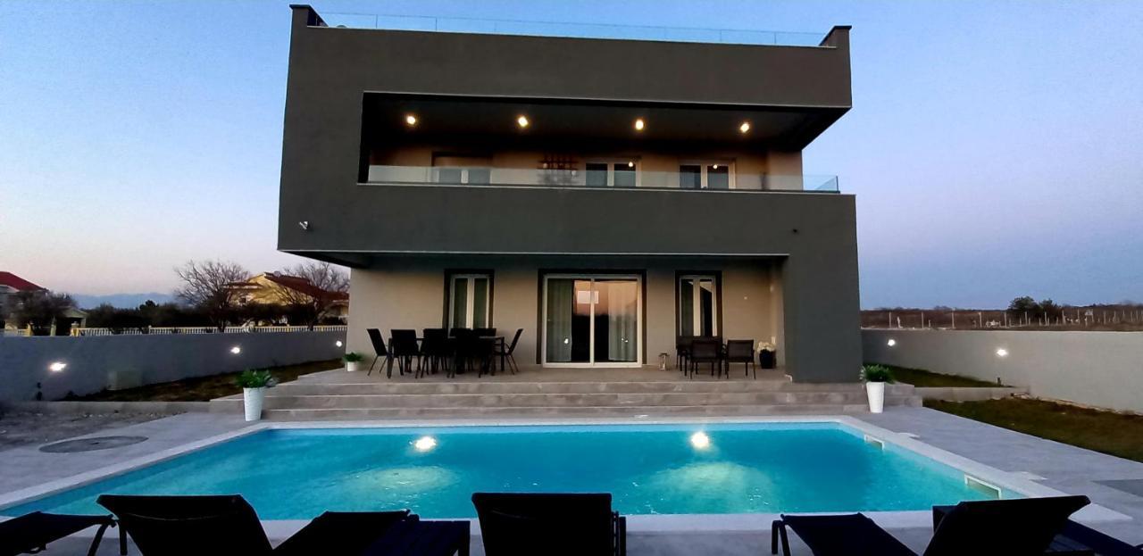 Villa Tia With Heated Pool & Jacuzzi Murvica  Экстерьер фото