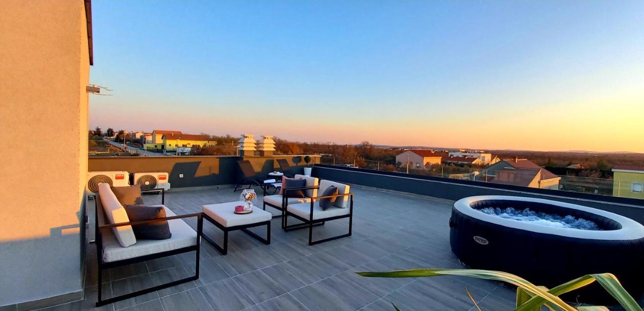Villa Tia With Heated Pool & Jacuzzi Murvica  Экстерьер фото
