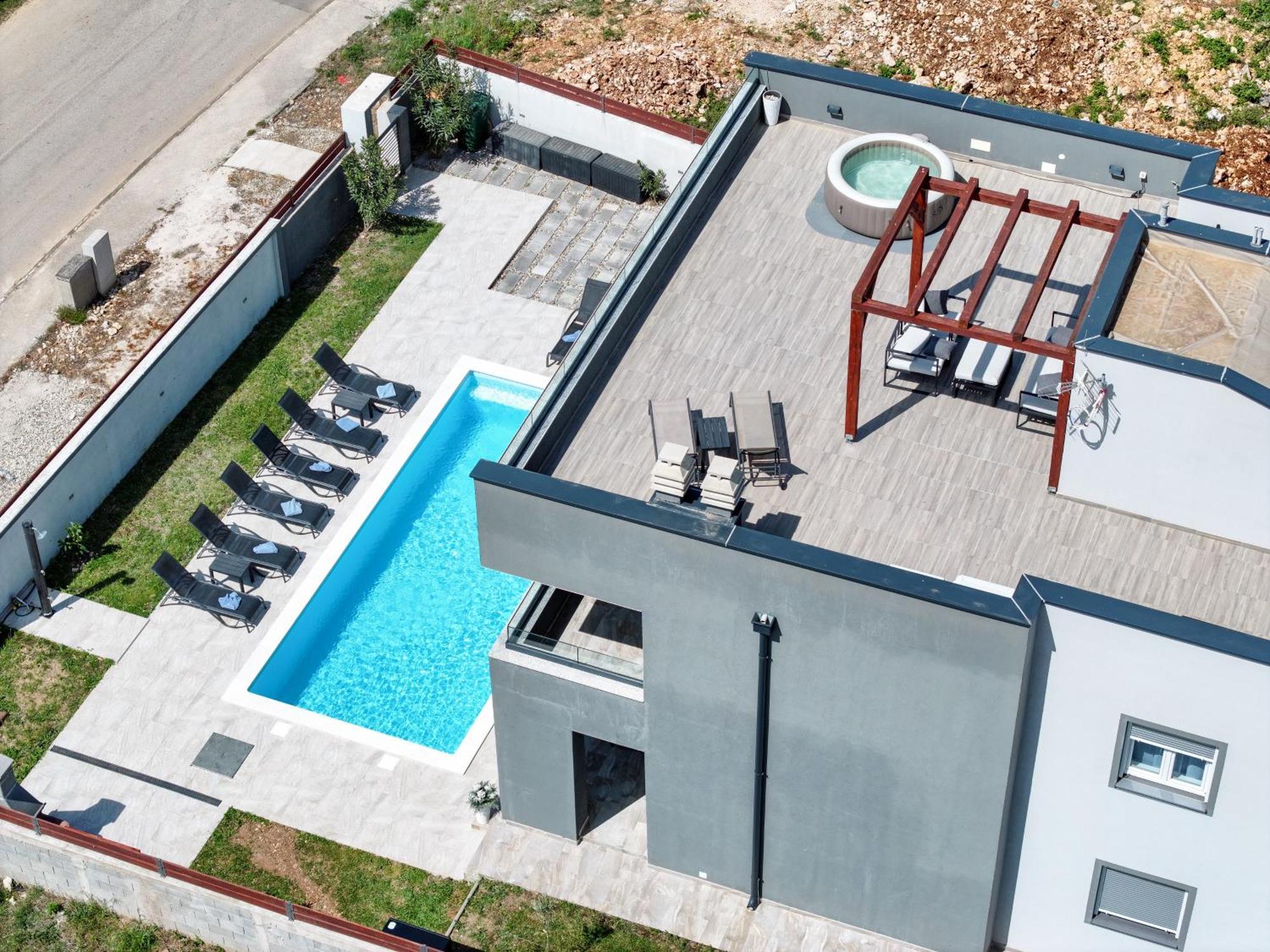 Villa Tia With Heated Pool & Jacuzzi Murvica  Экстерьер фото
