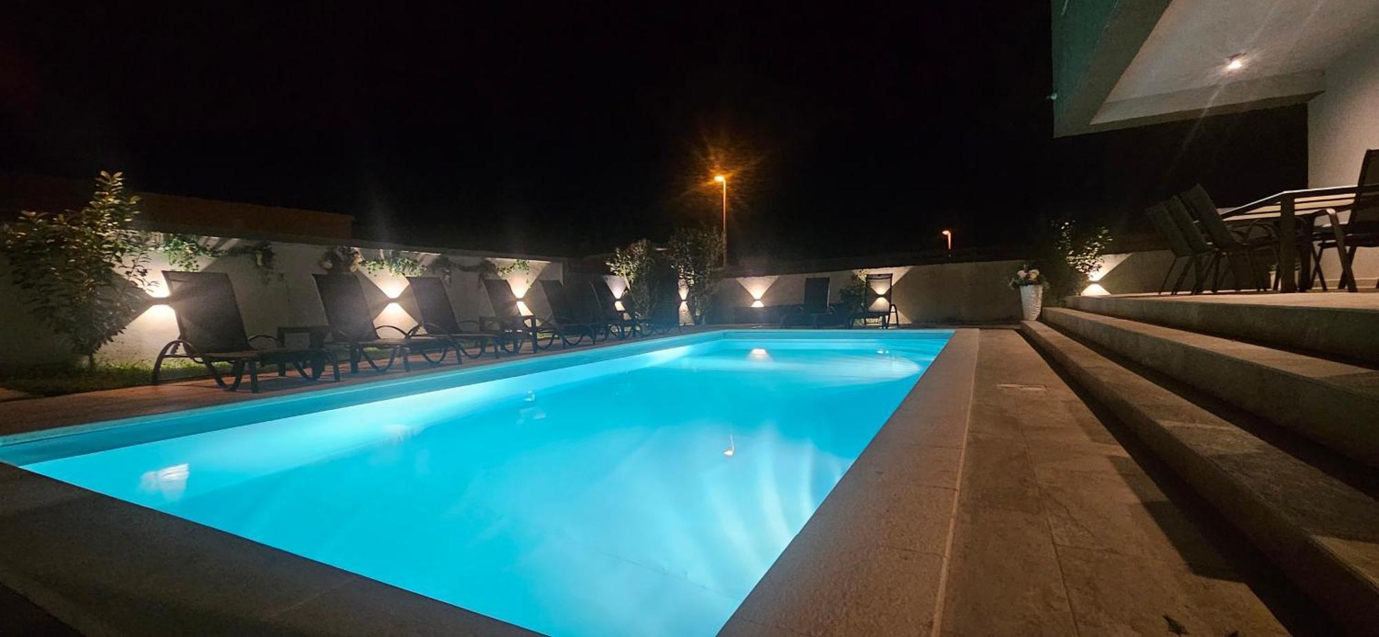 Villa Tia With Heated Pool & Jacuzzi Murvica  Экстерьер фото